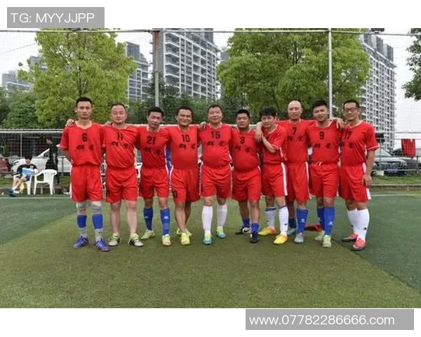 南京足球队荣登足球战术排行榜第十名展现出色战术实力与团队合作精神