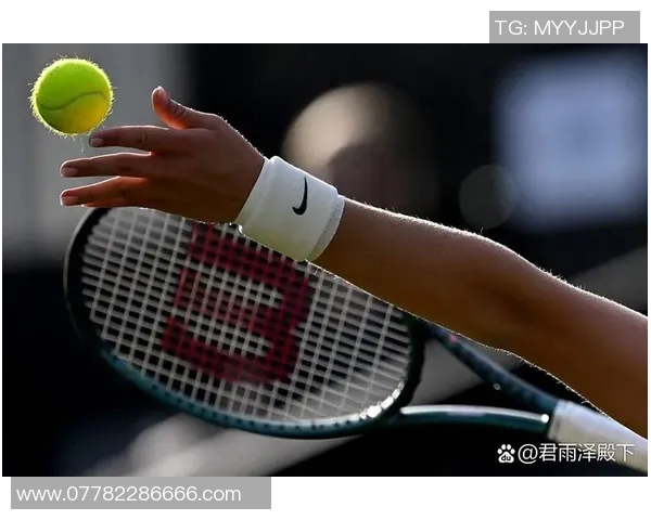 网球新手必看：从基础力量训练到实战技巧全攻略